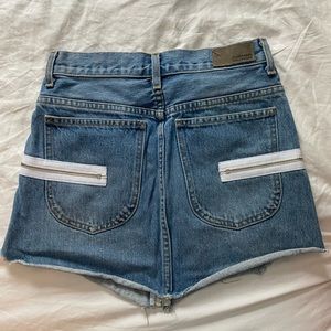 LF skirt with zippers